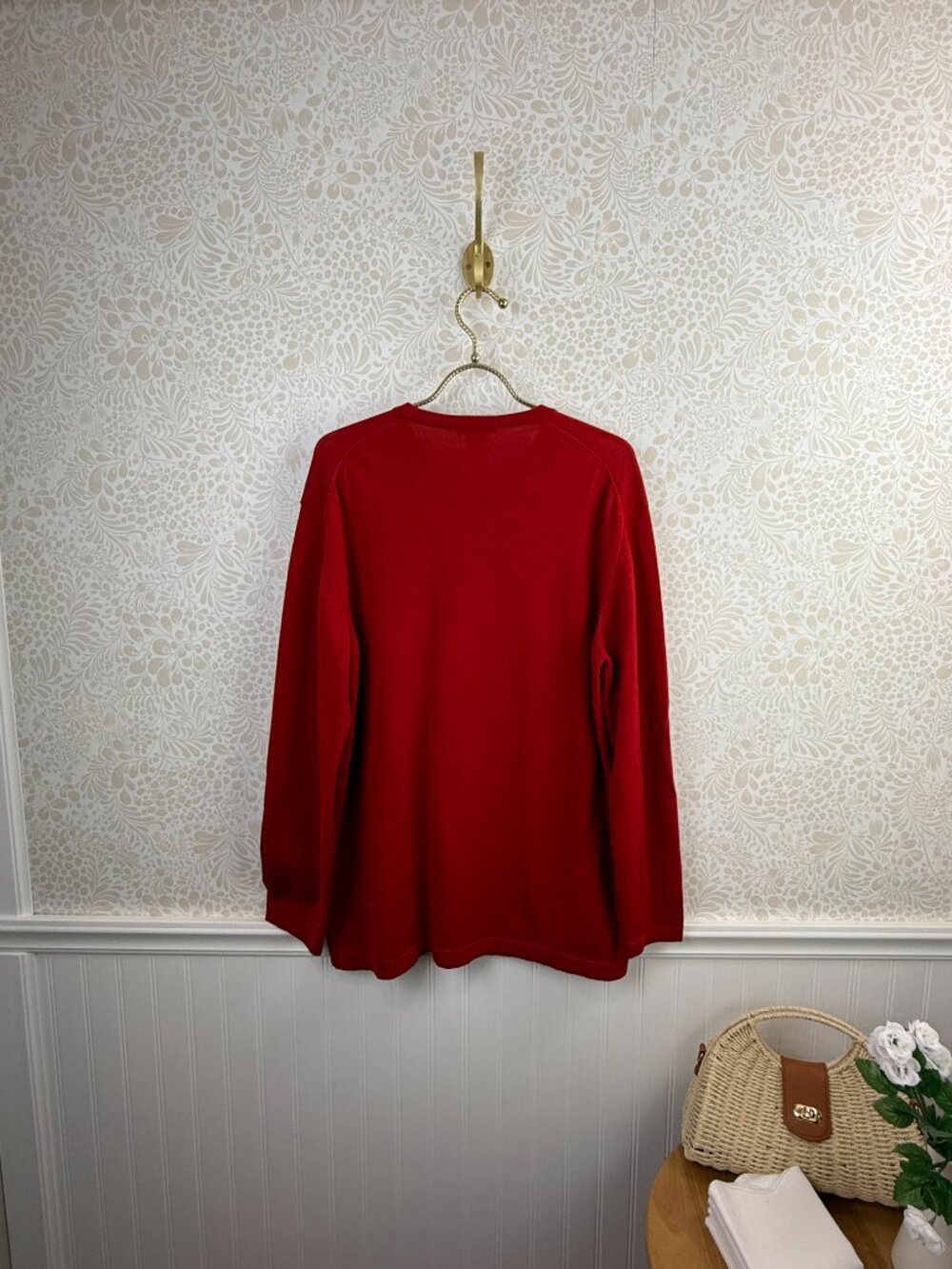 Henri Bendel Men's Classics Red 100% Merino Wool Crew Sweater – Size - Medium - Picture 3 of 6